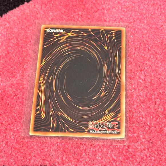Dark Magician MAGO-EN002 [1st Edition Gold Rare] – Yu-Gi-Oh! Maximum Gold - Picture 6 of 8